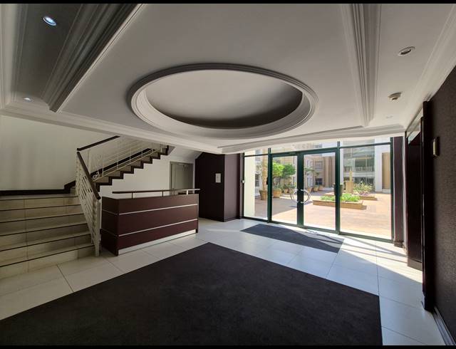 931M² OFFICE TO LET IN SANDTON CENTRAL